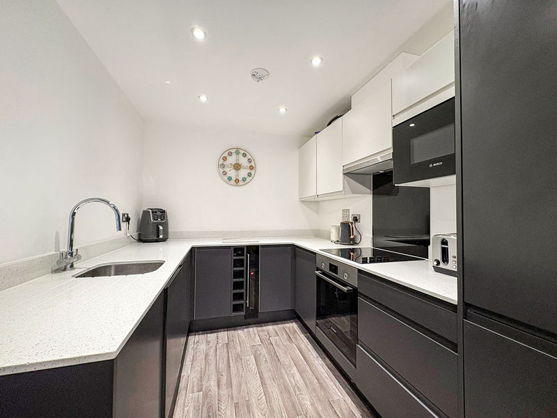 Wycombe Road Saunderton